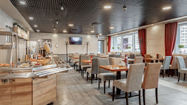 Cozy cafe «Maxima» is waiting for guests on the ground floor.